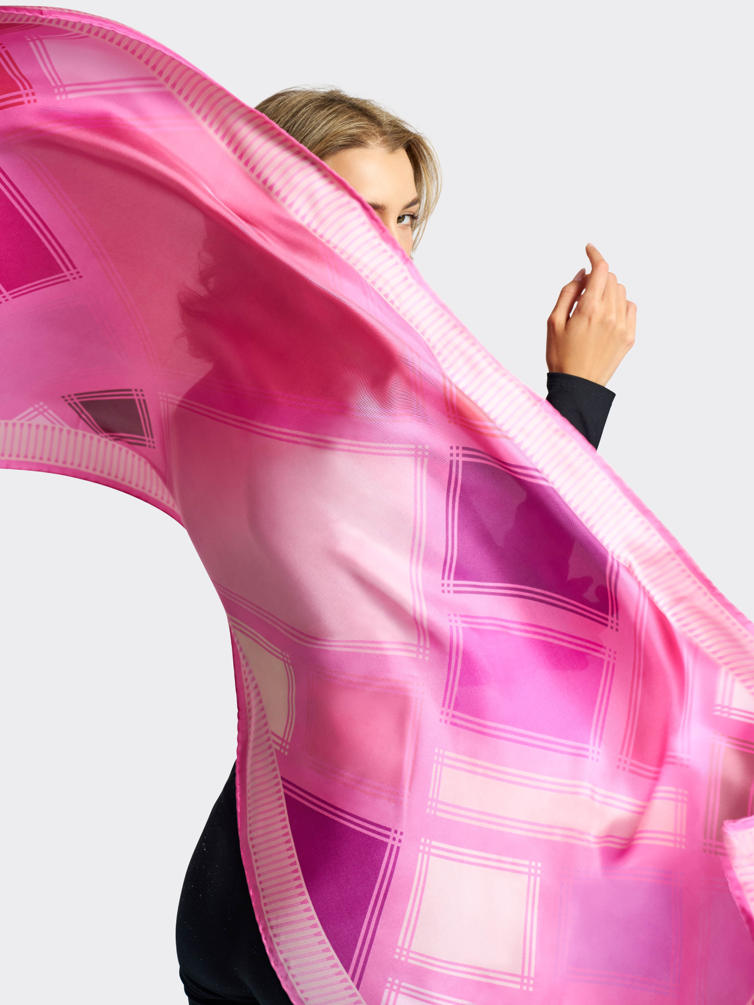 HerPorte-ROSA DI AUBETTE Silk Scarf