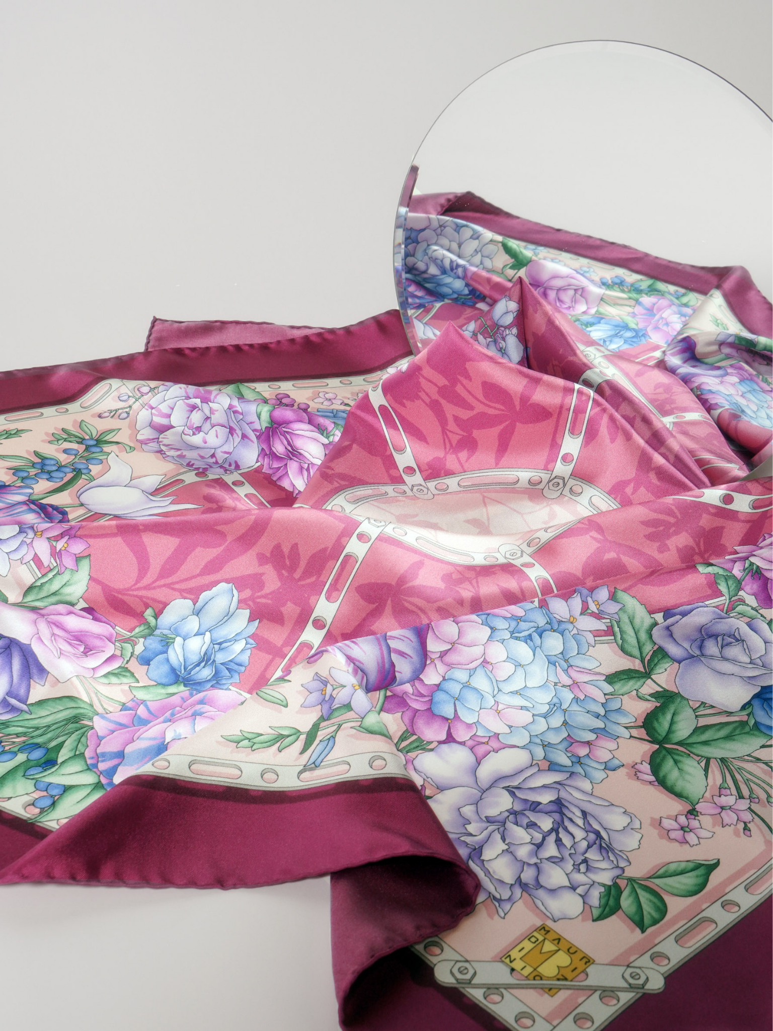 HerPorte-Eye Flower Silk Scarf 98x98cm