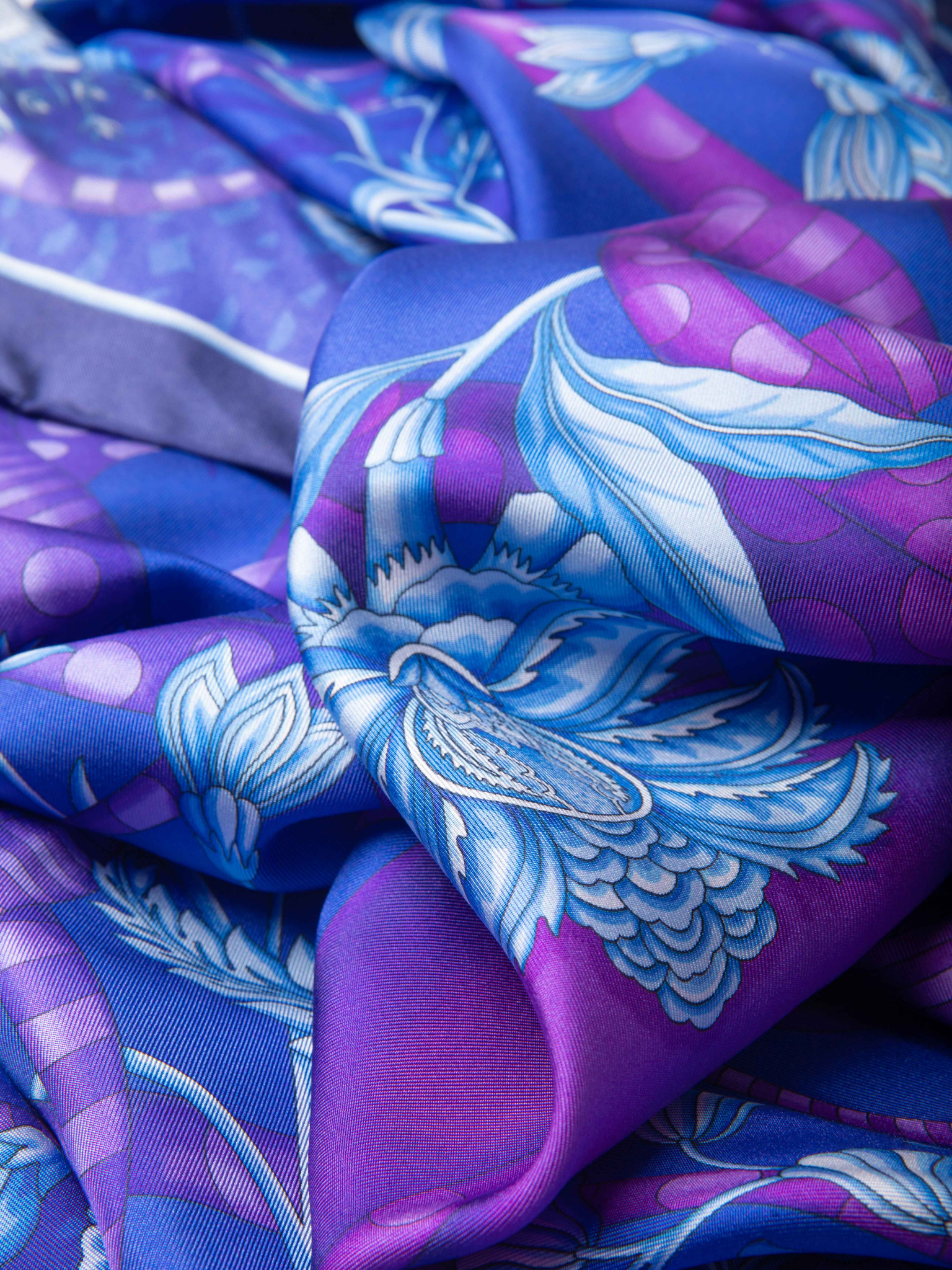 HerPorte-Octopus Silk Scarf 98x98cm