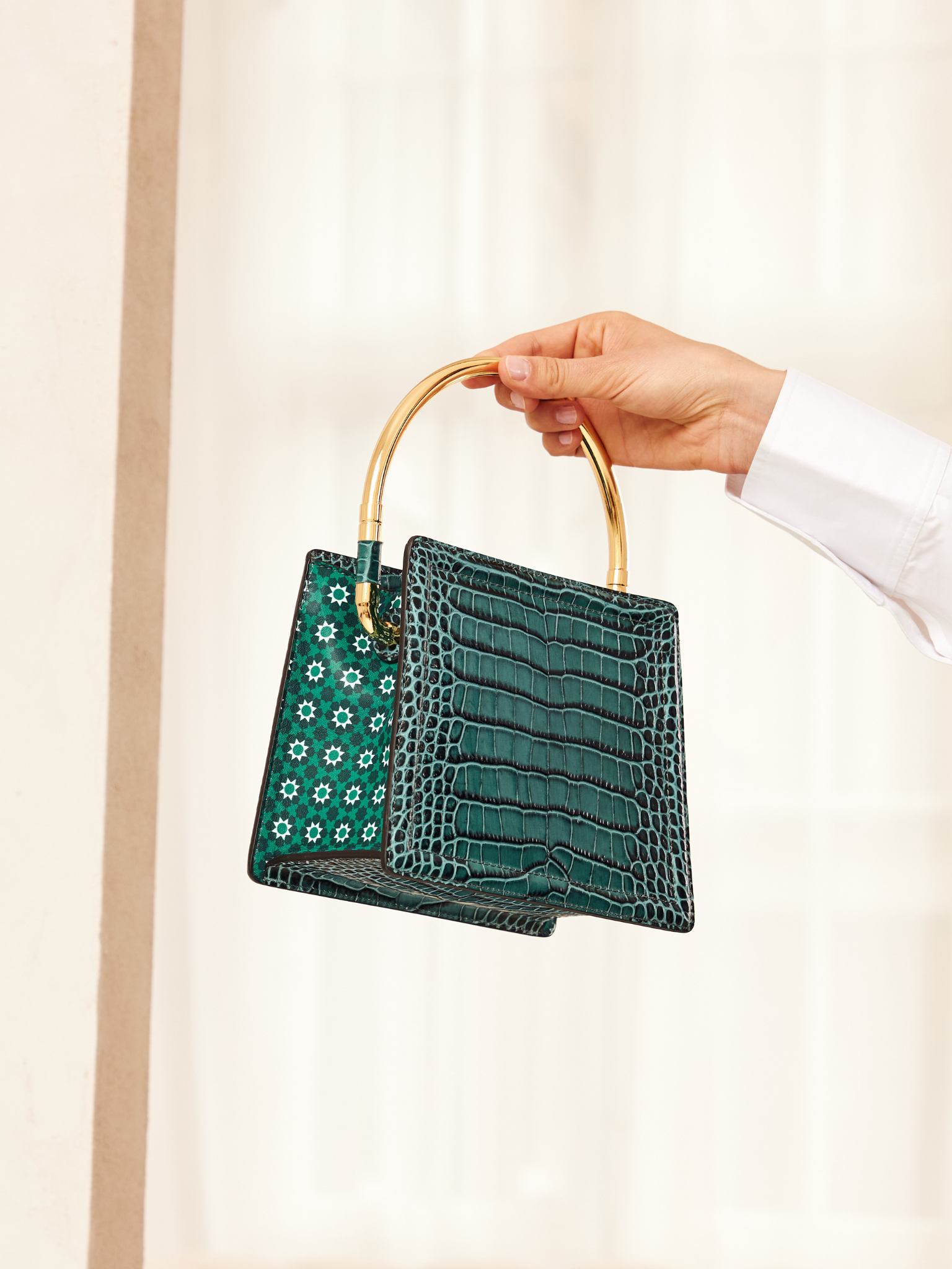 HerPorte-Rania Green Golden Top Handle Bag